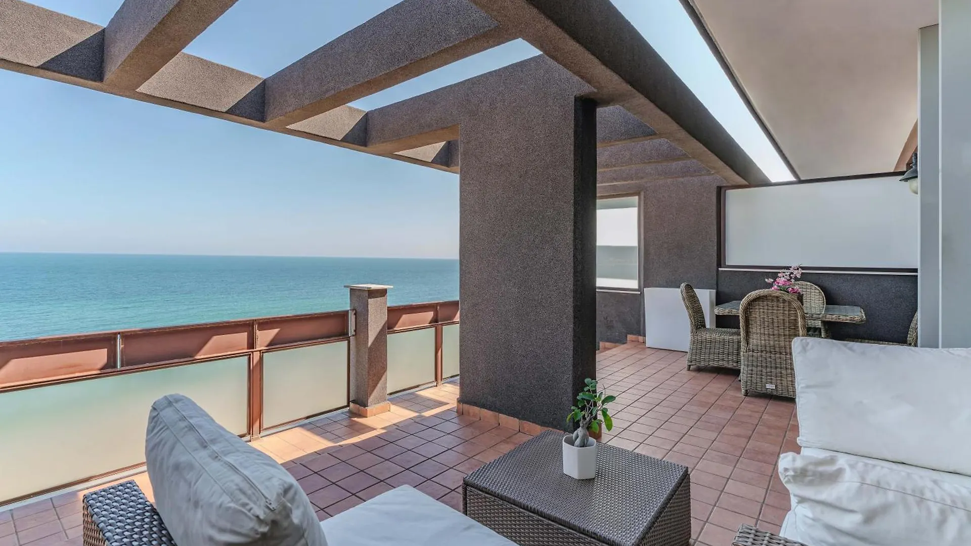 Loft Corso Trieste Terrazza Sul Mare باري
